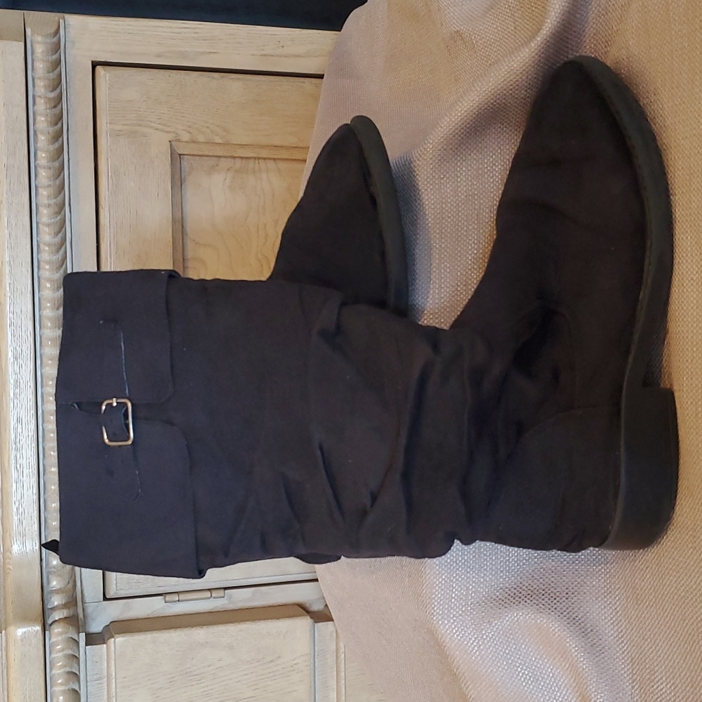 Calf high boots size 3 black suede